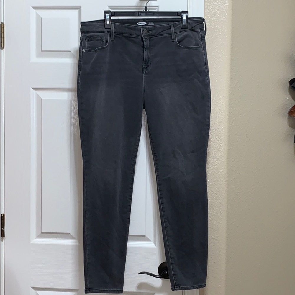 Old Navy Rockstar Super Skinny